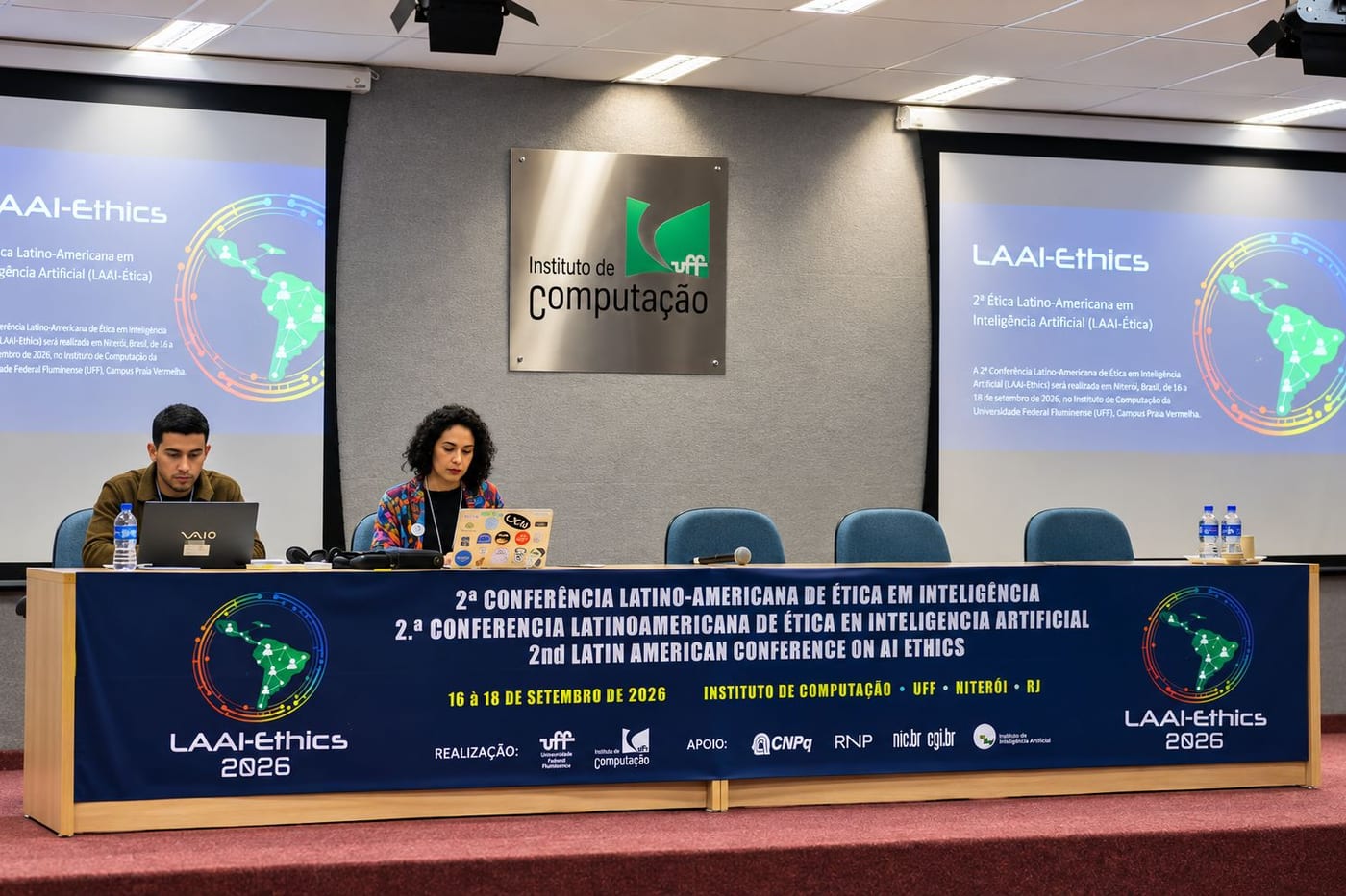 Mesa da 2ª Conferência Latino-Americana de Ética em Inteligência Artificial, no Instituto de Computação da UFF
